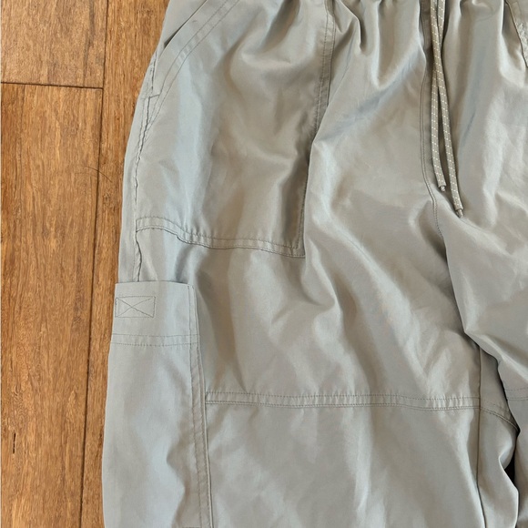 ☀️ Old Navy • Quick Dry Cargo Joggers - Picture 3 of 5